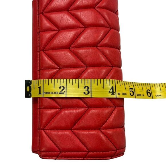 Fossil Logan Quilted Leather Flap Wallet in Cherry Red - Picture 6 of 10